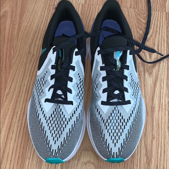 Nike Zoom Winflo running shoe size 10 - Picture 1 of 7